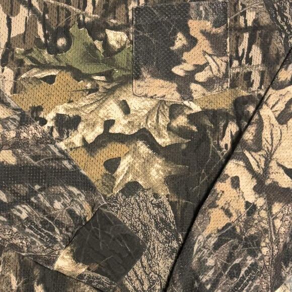 Sasquatch vintage camo long sleeve pocket tree - Picture 2 of 5